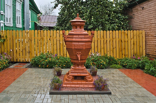 Памятник самовару